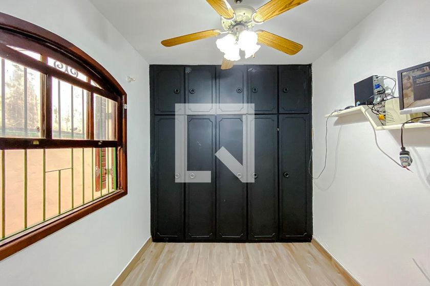 Casa, 3 quartos, 238 m² - Foto 14