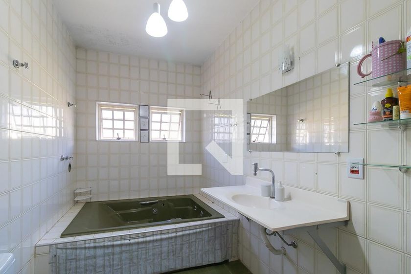Casa à Venda - Fazenda Santa Cândida, 4 Quartos,  280 m2 em , Campinas - sp | SoloBR