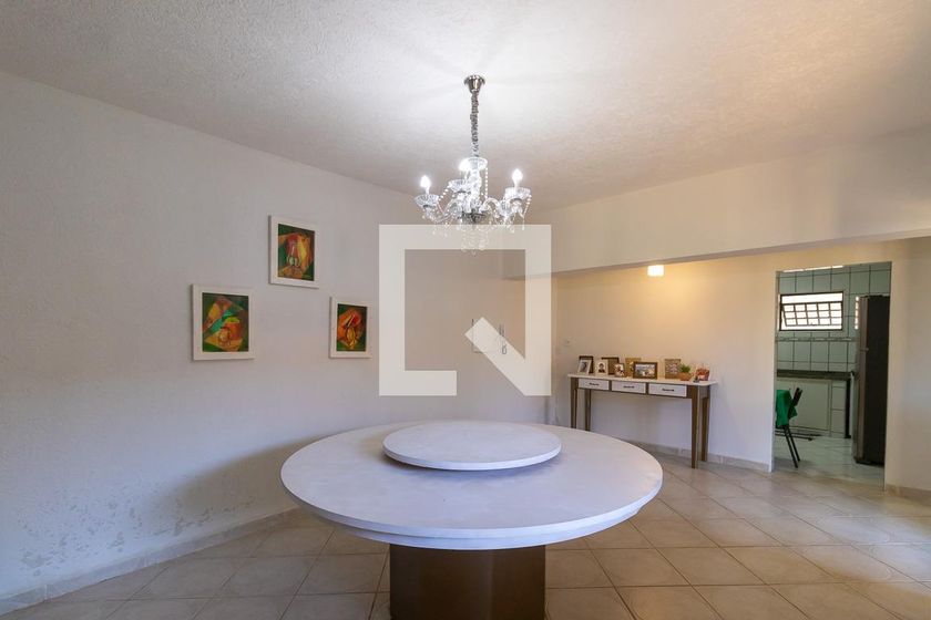 Casa à Venda - Fazenda Santa Cândida, 4 Quartos,  280 m2 em , Campinas - sp | SoloBR