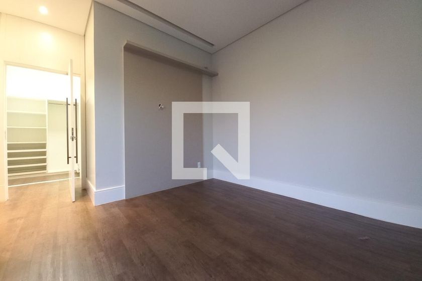 Casa à Venda - Swiss Park, 3 Quartos,  390 m2 em , Campinas - sp | SoloBR