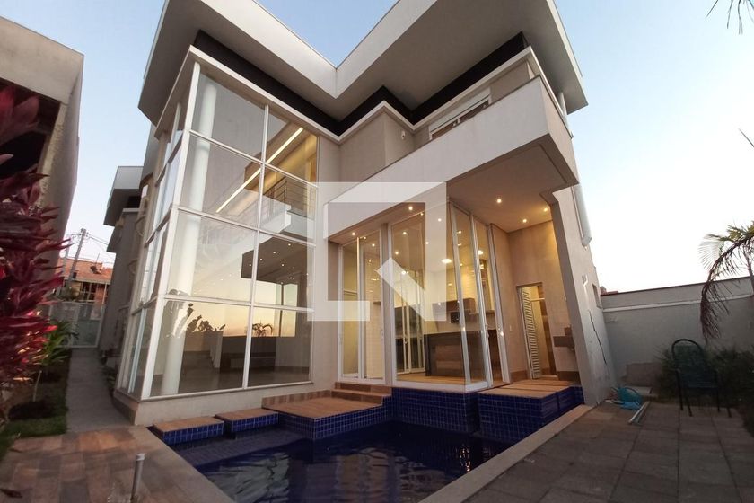 Casa à Venda - Swiss Park, 3 Quartos,  390 m2 em , Campinas - sp | SoloBR