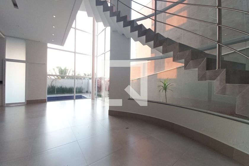 Casa à Venda - Swiss Park, 3 Quartos,  390 m2 em , Campinas - sp | SoloBR