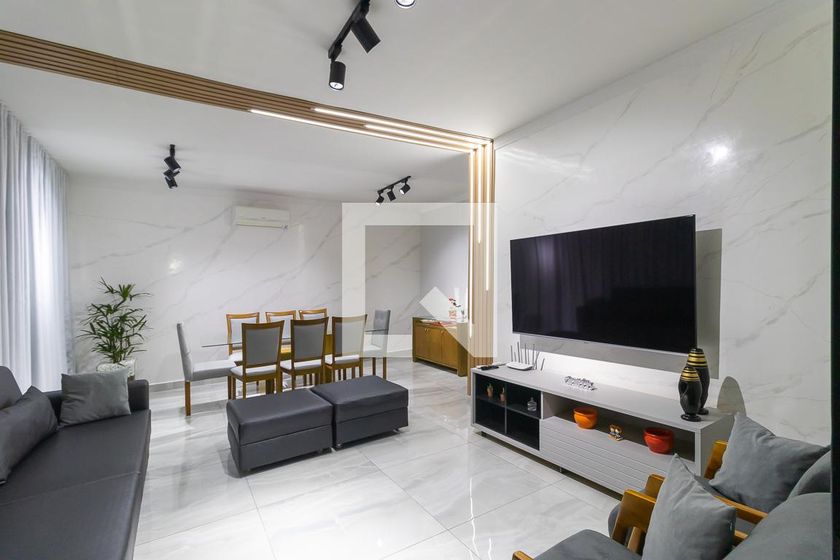 Casa à Venda - Jardim Flamboyant, 5 Quartos,  256 m2 em , Campinas - sp | SoloBR