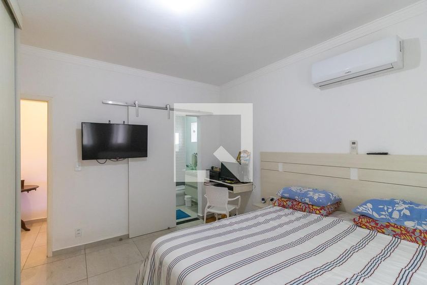 Casa à Venda - Jardim Flamboyant, 5 Quartos,  256 m2 em , Campinas - sp | SoloBR