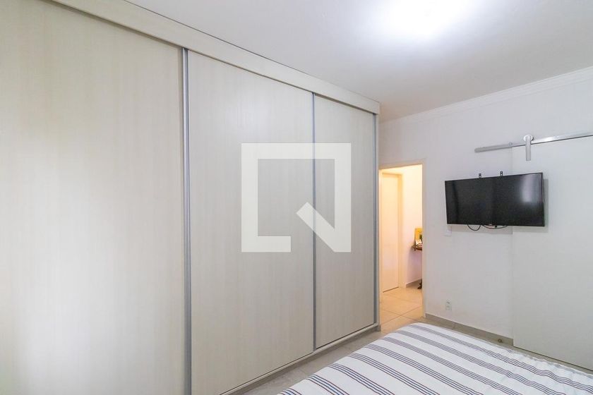 Casa à Venda - Jardim Flamboyant, 5 Quartos,  256 m2 em , Campinas - sp | SoloBR