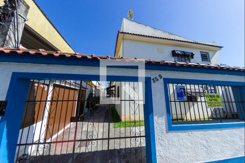 Condomínio em Rua Comandai, 359, Marechal Hermes Rio de Janeiro