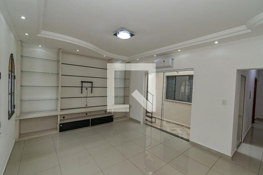 Casa à Venda - Jardim Planalto, 2 Quartos,  235 m2 em , Campinas - sp | SoloBR