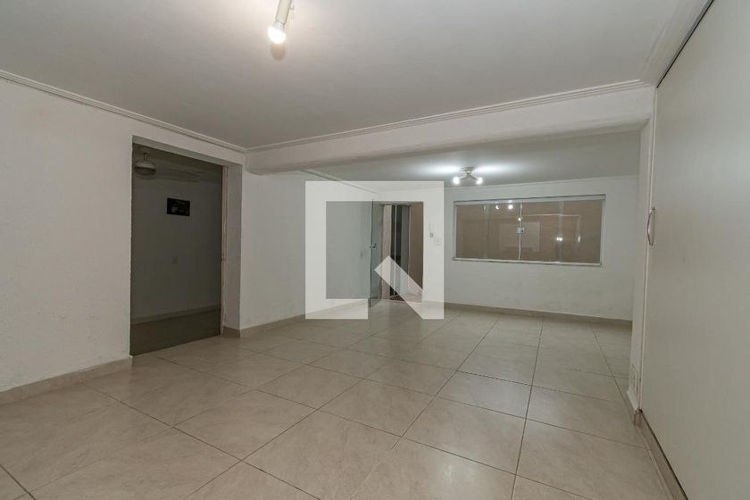 Casa à Venda - Jardim Planalto, 2 Quartos,  235 m2 em , Campinas - sp | SoloBR