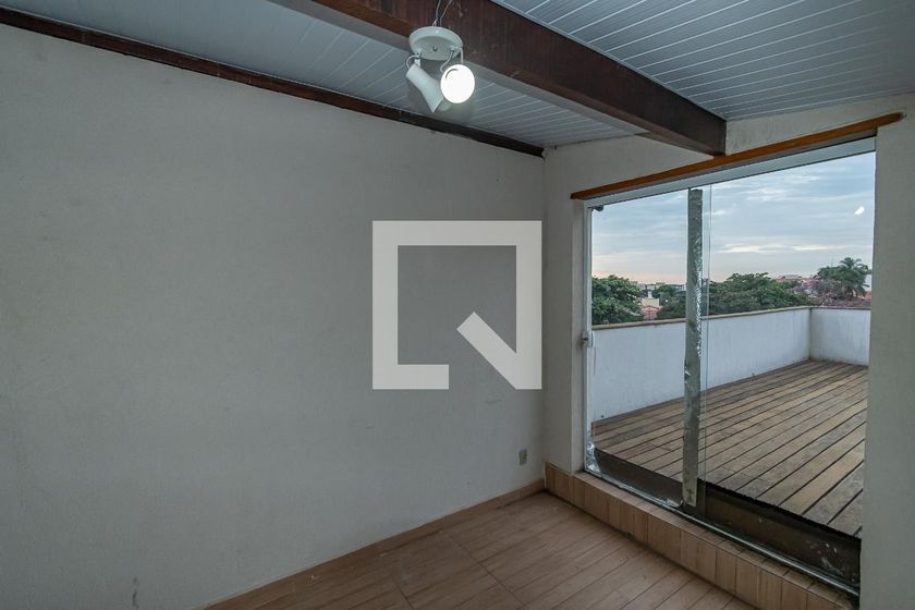 Casa à Venda - Jardim Planalto, 2 Quartos,  235 m2 em , Campinas - sp | SoloBR