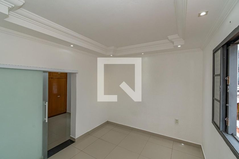 Casa à Venda - Jardim Planalto, 2 Quartos,  235 m2 em , Campinas - sp | SoloBR