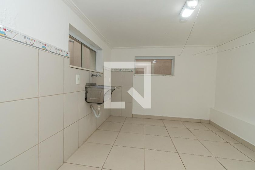 Casa à Venda - Jardim Planalto, 2 Quartos,  235 m2 em , Campinas - sp | SoloBR