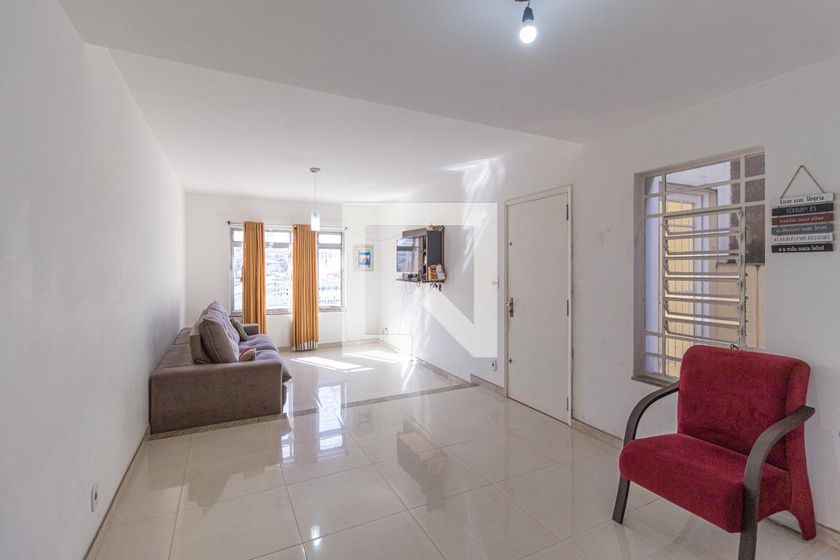 Casa, 5 quartos, 207 m² - Foto 1
