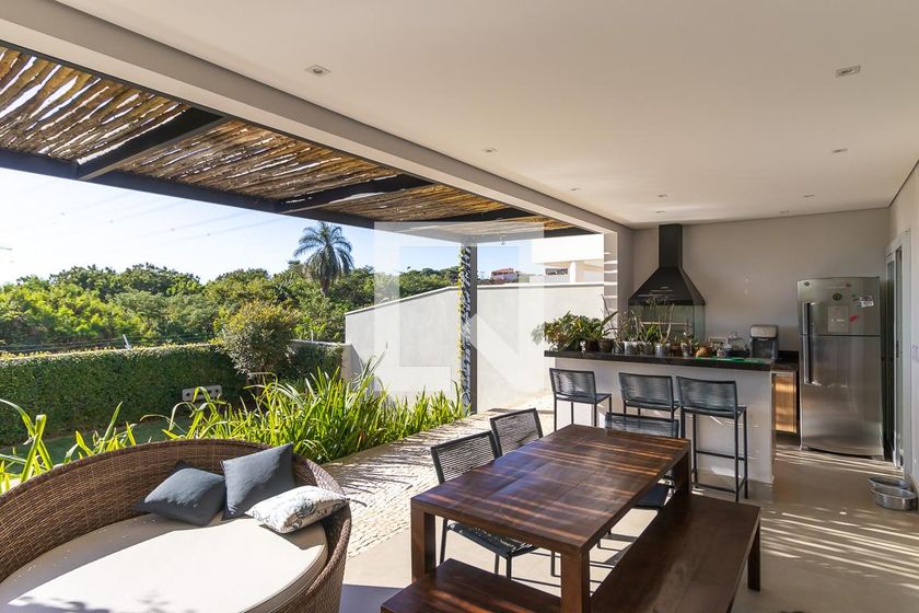 Casa à Venda - Lot. Alphaville Campinas , 3 Quartos,  200 m2 em , Campinas - sp | SoloBR