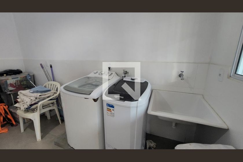 Casa à Venda - Nova Campinas, 4 Quartos,  260 m2 em , Campinas - sp | SoloBR