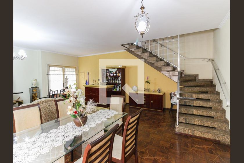 Casa, 4 quartos, 250 m² - Foto 1