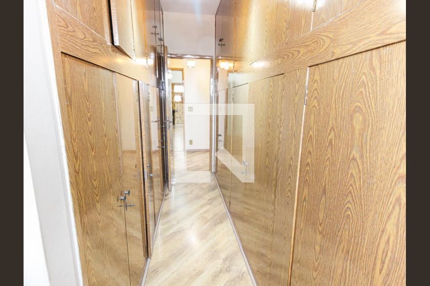 Casa, 4 quartos, 250 m² - Foto 33