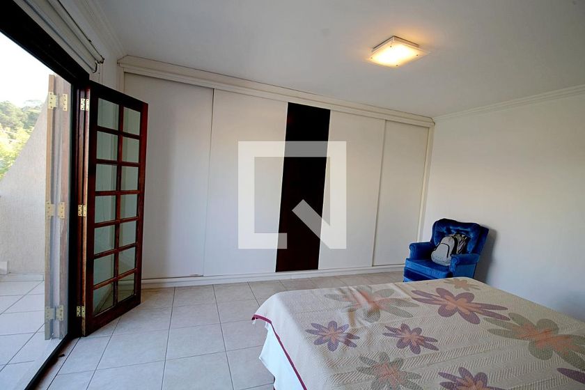 Casa, 3 quartos, 219 m² - Foto 51