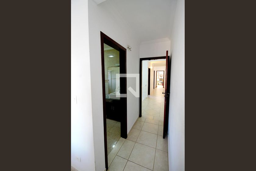 Casa, 3 quartos, 219 m² - Foto 45