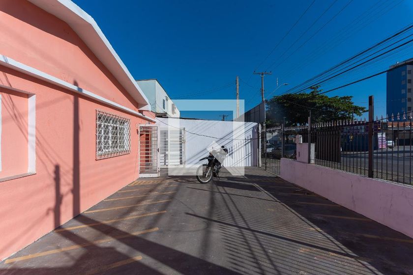 Casa à Venda - Jardim do Lago, 2 Quartos,  358 m2 em , Campinas - sp | SoloBR