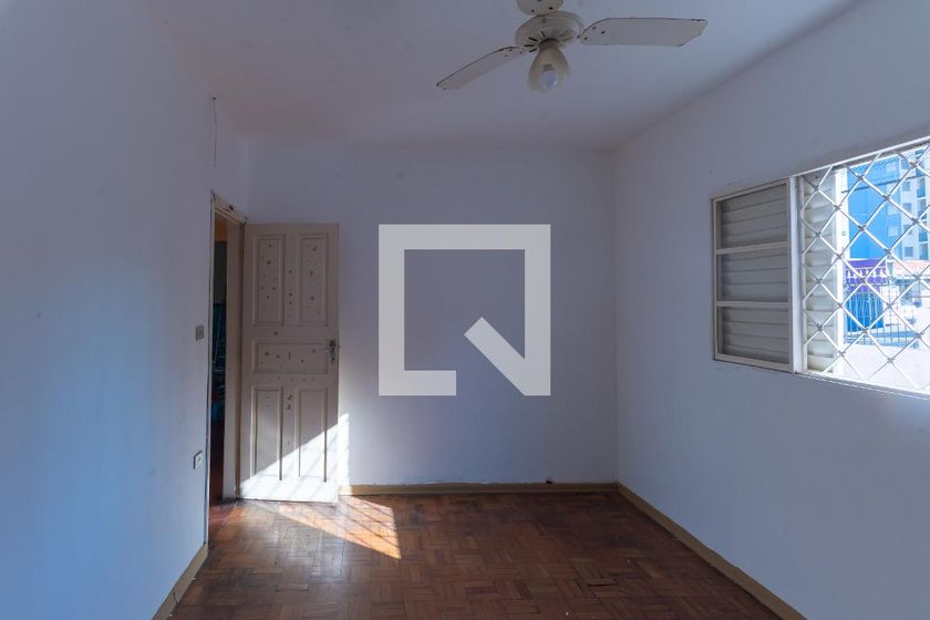 Casa à Venda - Jardim do Lago, 2 Quartos,  358 m2 em , Campinas - sp | SoloBR