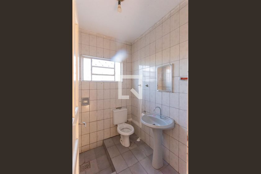 Casa à Venda - Jardim do Lago, 2 Quartos,  358 m2 em , Campinas - sp | SoloBR