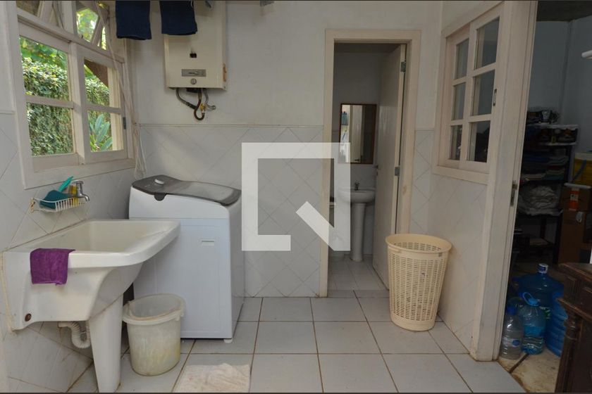 Casa, 4 quartos, 318 m² - Foto 49