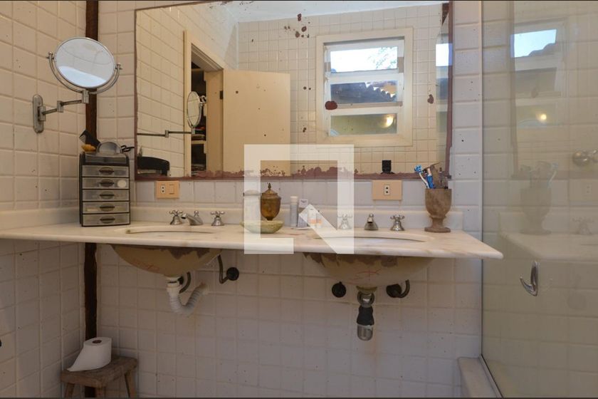 Casa, 4 quartos, 318 m² - Foto 35