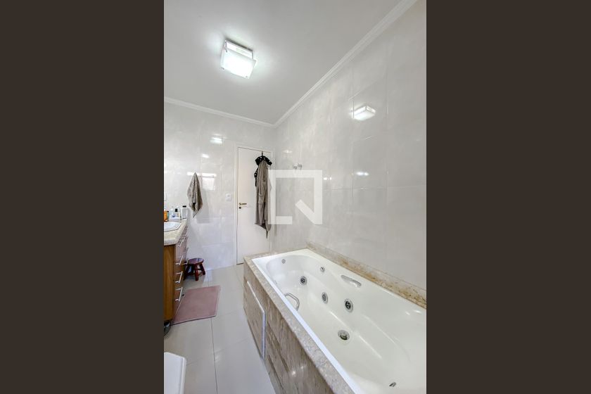 Casa, 3 quartos, 230 m² - Foto 47