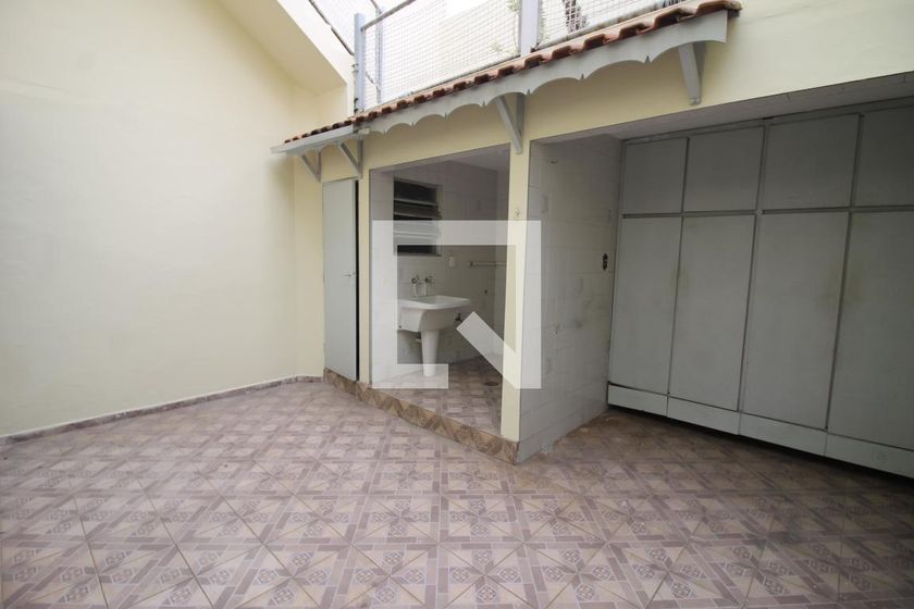Casa, 3 quartos, 200 m² - Foto 47