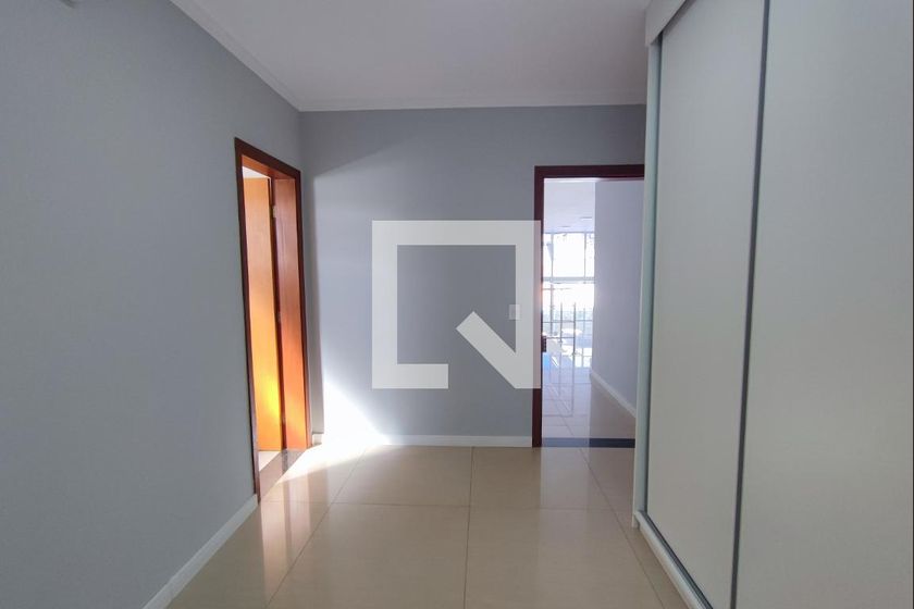 Casa à Venda - Swiss Park, 4 Quartos,  282 m2 em , Campinas - sp | SoloBR