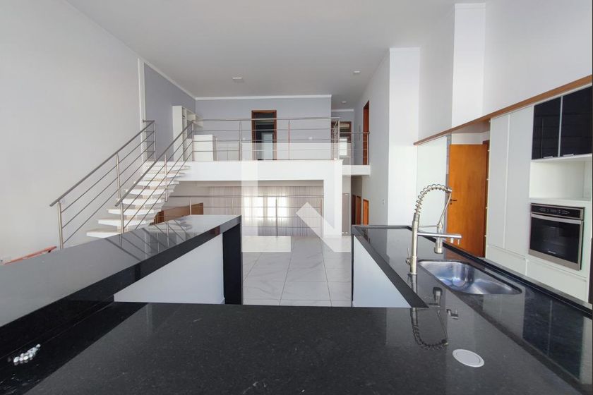 Casa à Venda - Swiss Park, 4 Quartos,  282 m2 em , Campinas - sp | SoloBR