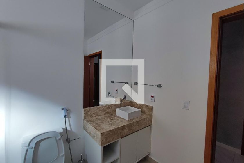 Casa à Venda - Swiss Park, 4 Quartos,  282 m2 em , Campinas - sp | SoloBR