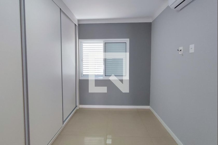Casa à Venda - Swiss Park, 4 Quartos,  282 m2 em , Campinas - sp | SoloBR