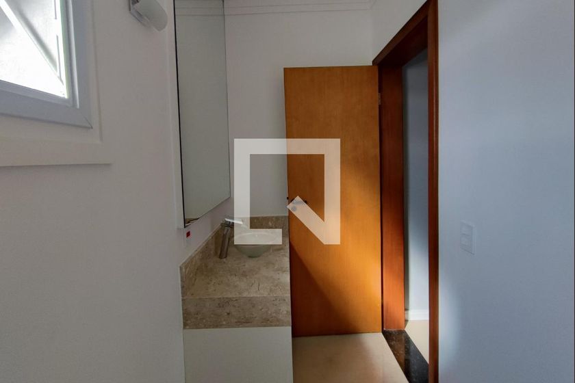 Casa à Venda - Swiss Park, 4 Quartos,  282 m2 em , Campinas - sp | SoloBR