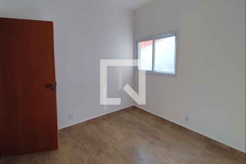 Casa à Venda - Swiss Park, 4 Quartos,  282 m2 em , Campinas - sp | SoloBR