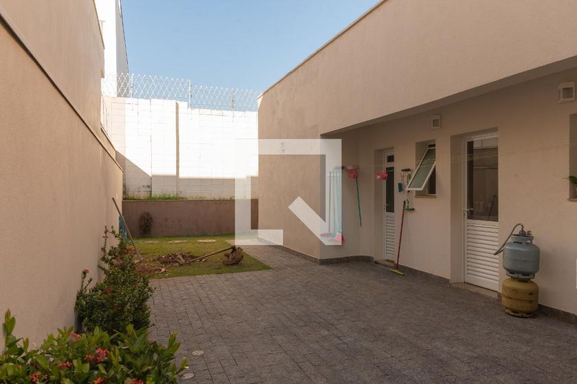 Casa à Venda - Swiss Park, 3 Quartos,  255 m2 em , Campinas - sp | SoloBR