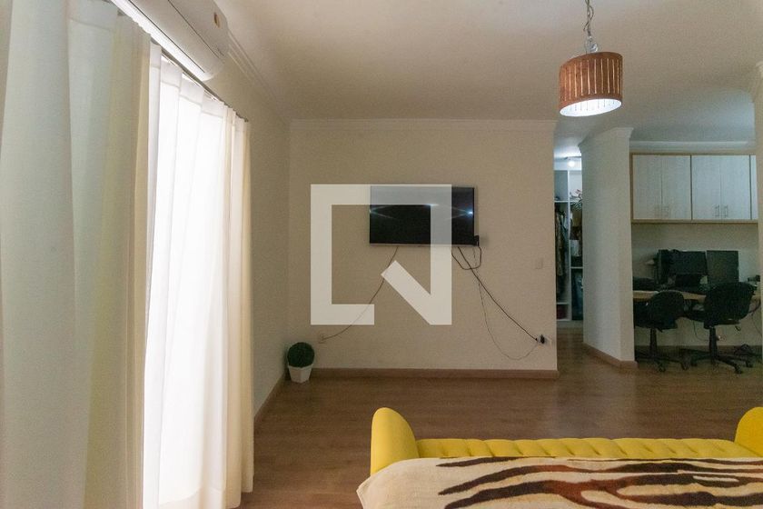 Casa à Venda - Swiss Park, 3 Quartos,  255 m2 em , Campinas - sp | SoloBR