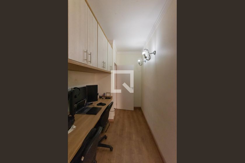 Casa à Venda - Swiss Park, 3 Quartos,  255 m2 em , Campinas - sp | SoloBR