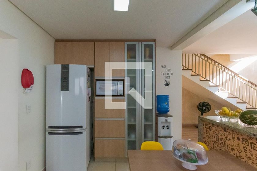 Casa à Venda - Swiss Park, 3 Quartos,  255 m2 em , Campinas - sp | SoloBR
