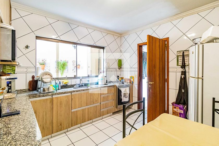 Casa, 3 quartos, 245 m² - Foto 55