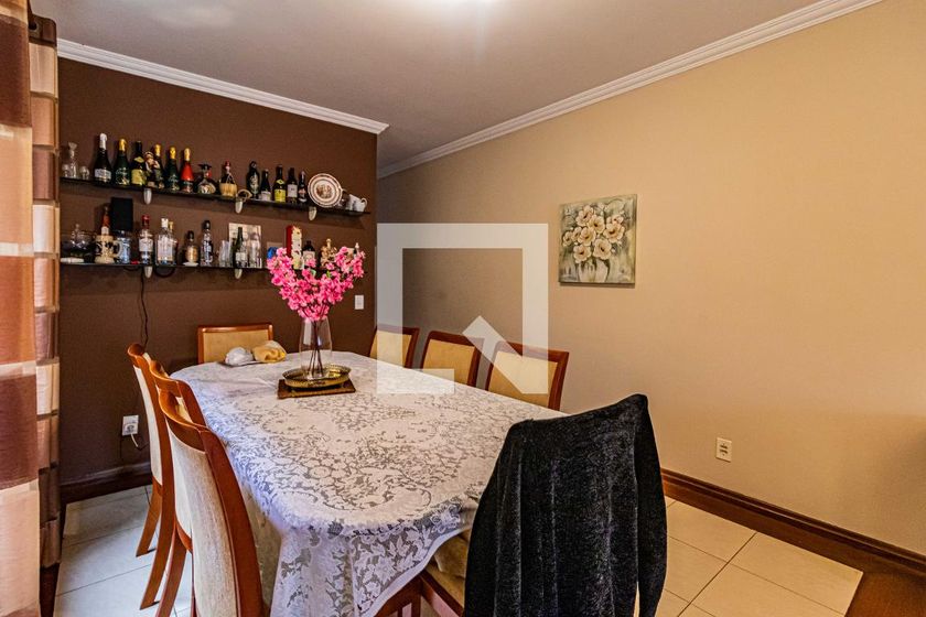 Casa, 3 quartos, 245 m² - Foto 8