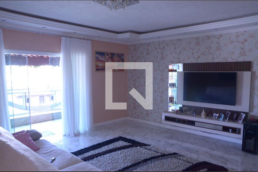 Casa, 3 quartos, 290 m² - Foto 1