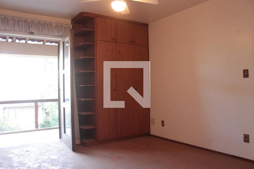Casa à Venda - Nova Campinas, 4 Quartos,  650 m2 em , Campinas - sp | SoloBR