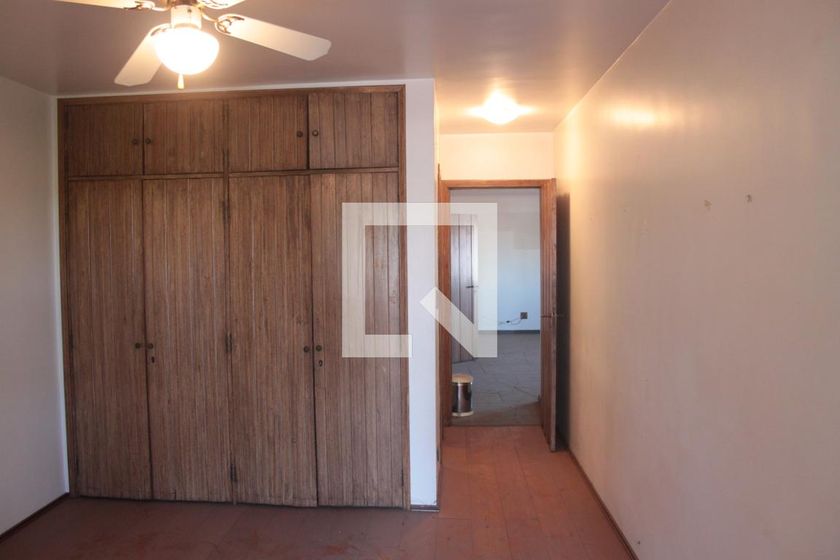Casa à Venda - Nova Campinas, 4 Quartos,  650 m2 em , Campinas - sp | SoloBR