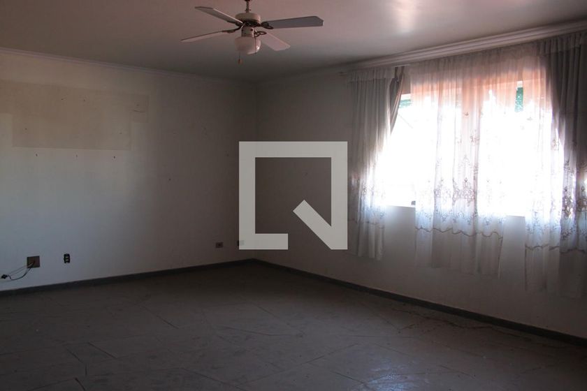 Casa à Venda - Nova Campinas, 4 Quartos,  650 m2 em , Campinas - sp | SoloBR