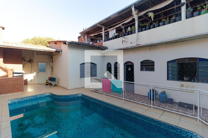Casa à Venda - Jardim Flamboyant, 4 Quartos,  319 m2 em , Campinas - sp | SoloBR