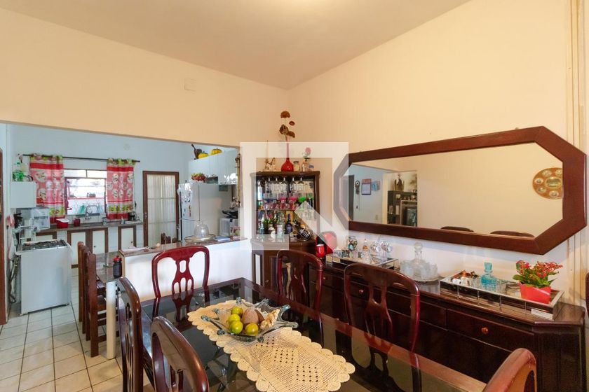 Casa à Venda - Jardim Flamboyant, 4 Quartos,  319 m2 em , Campinas - sp | SoloBR