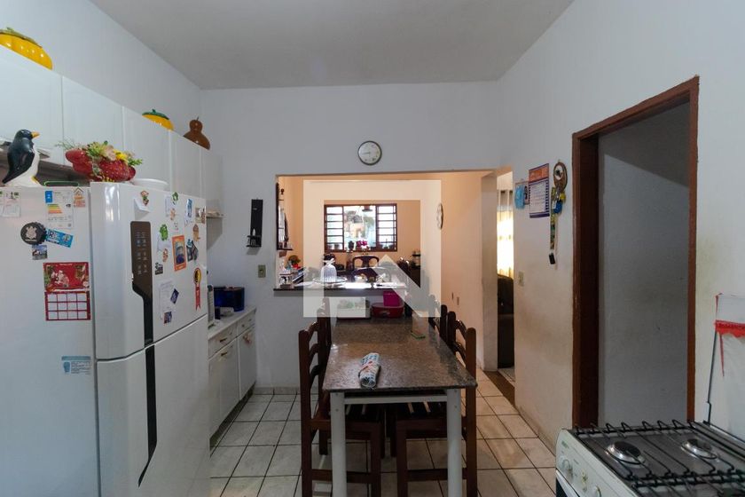 Casa à Venda - Jardim Flamboyant, 4 Quartos,  319 m2 em , Campinas - sp | SoloBR