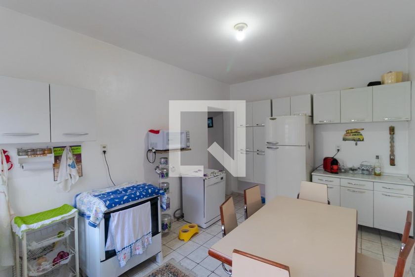 Casa à Venda - Jardim Flamboyant, 4 Quartos,  319 m2 em , Campinas - sp | SoloBR
