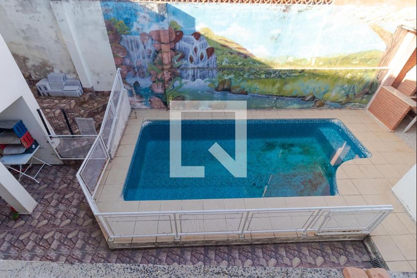Casa à Venda - Jardim Flamboyant, 4 Quartos,  319 m2 em , Campinas - sp | SoloBR